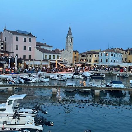 Apartment Sunrise Fuer 6 Personen In Pula-Stinjan Kültér fotó