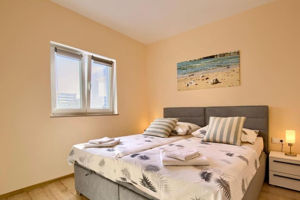 Apartment Sunrise Fuer 6 Personen In Pula-Stinjan Kültér fotó