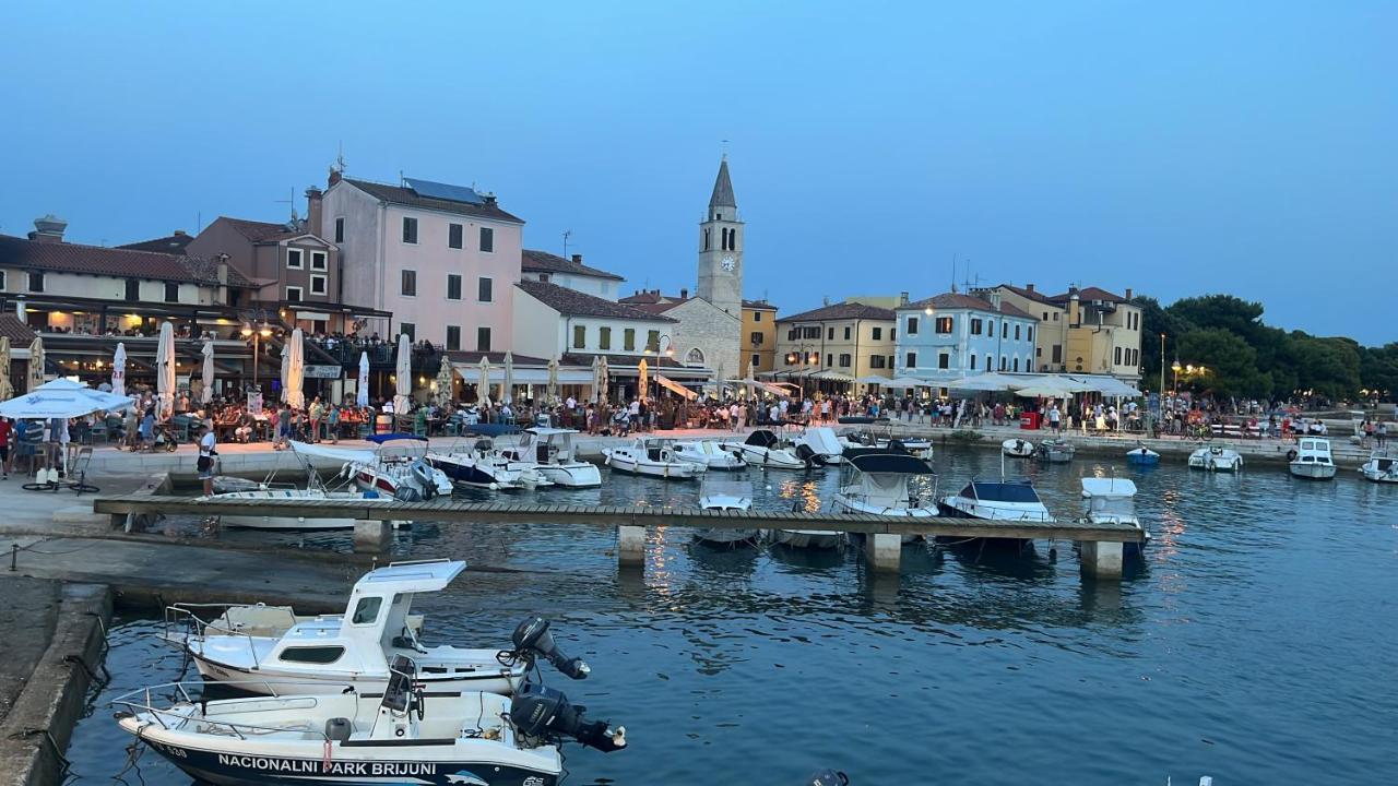 Apartment Sunrise Fuer 6 Personen In Pula-Stinjan Kültér fotó